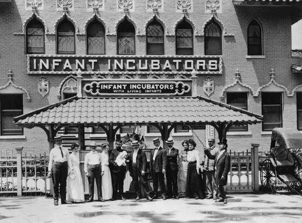 Infant-Incubators-building-at-1901-Pan-American-Exposition-600x444