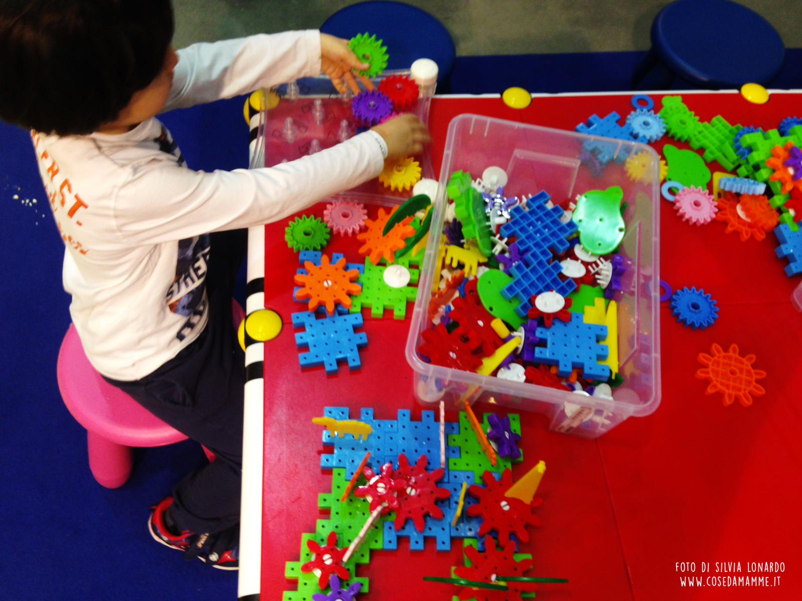babyGreen Set di costruzione di ingranaggi,Giocattolo educativo per bambini di 3-7 anni Multi colori e forme Puzzle 81 Pezzi Regali di Natale
