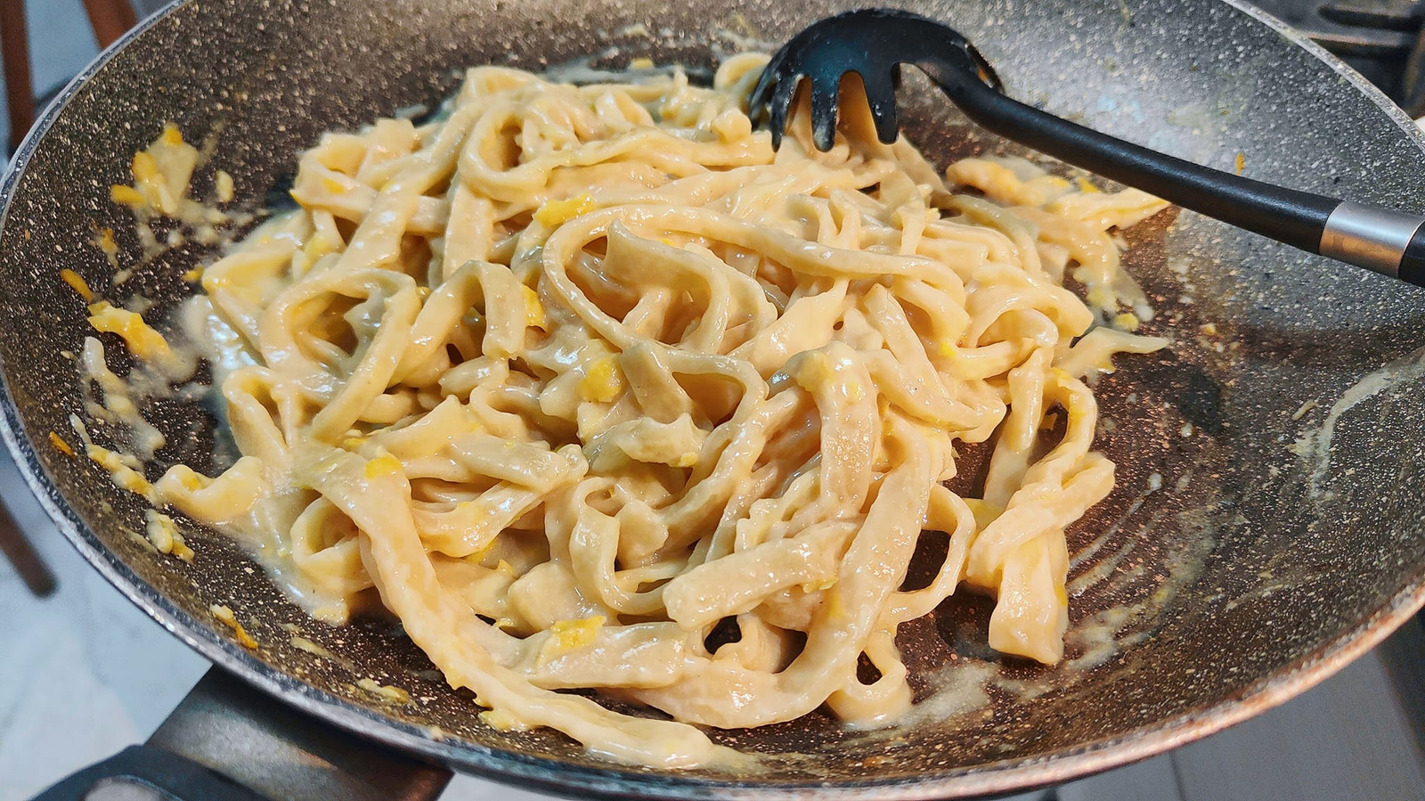 pasta-fresca-senza-uova-al-limone-cremosa-1