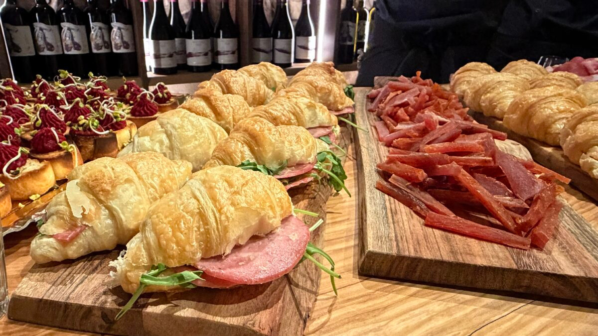 Planisium: il nuovo eno-bistrot segreto nel cuore di Roma 12 Gustosi croissant salati e coppiette pugliesi