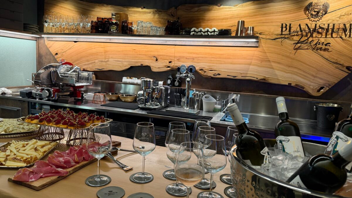 Planisium: il nuovo eno-bistrot segreto nel cuore di Roma 5 Planisium: il nuovo eno-bistrot segreto nel cuore di Roma