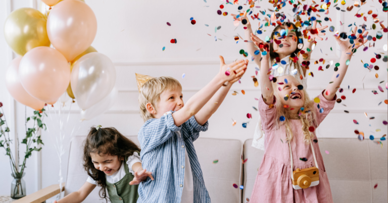 Il lato comico di organizzare la festa di compleanno del tuo bambino