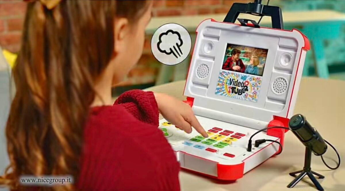 Video Tube Pro: il kit completo ed economico per giocare a fare gli Youtuber 5 Video Tube Pro: il kit completo ed economico per giocare a fare gli Youtuber